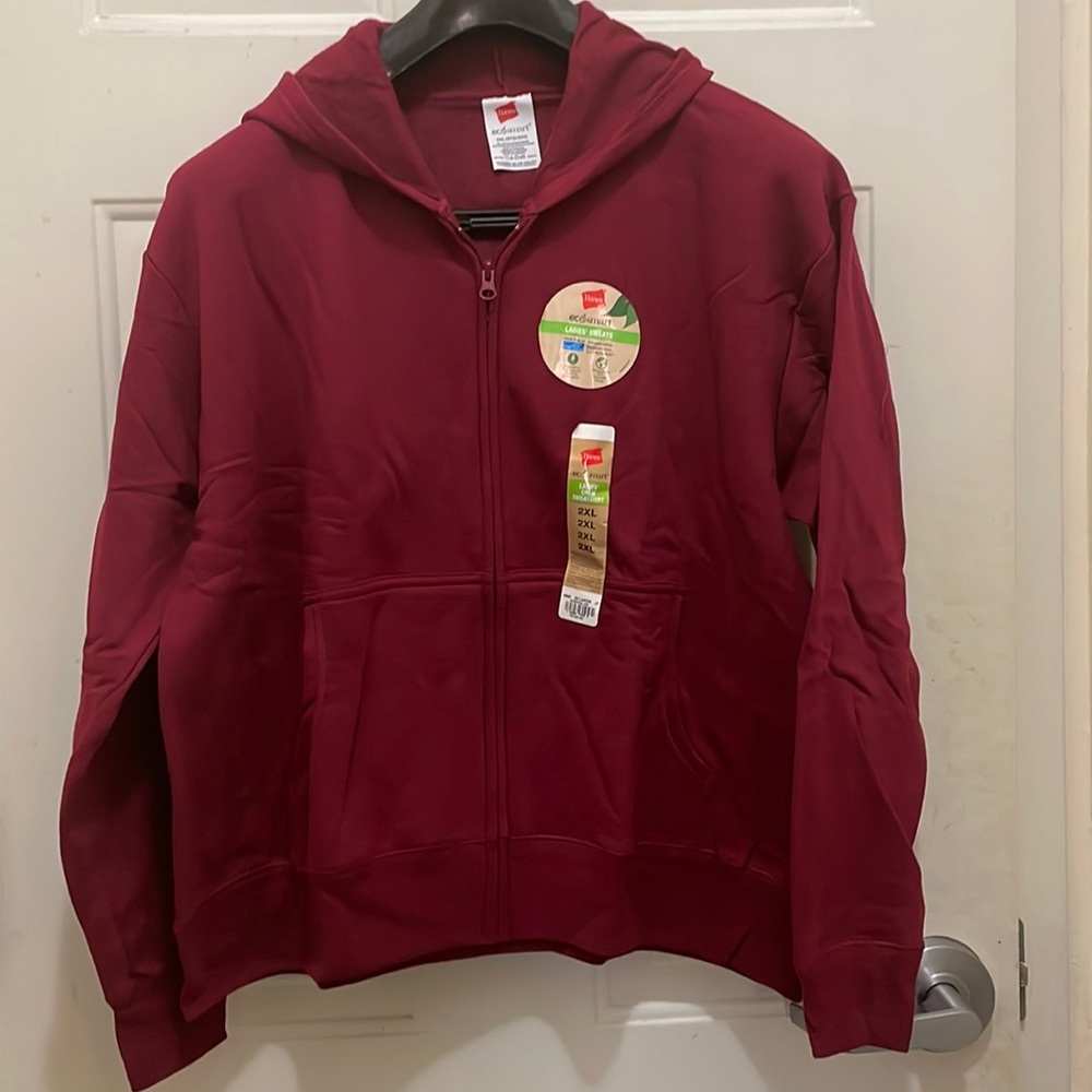 HANES NWT, Women’s Ecosmart  2X burgundy hoodie. Pit to pit 52” warm and comfy